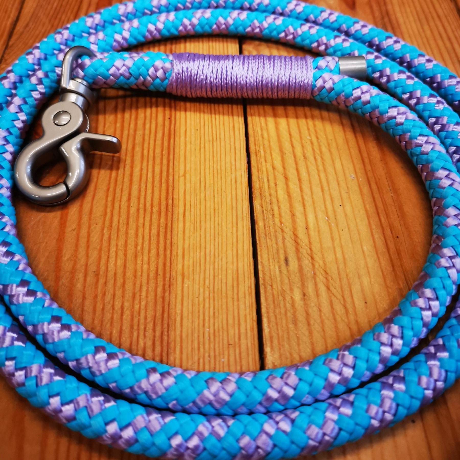 Baby Blue and Lavender Rope Dog Lead - The Mewstone Candle Co