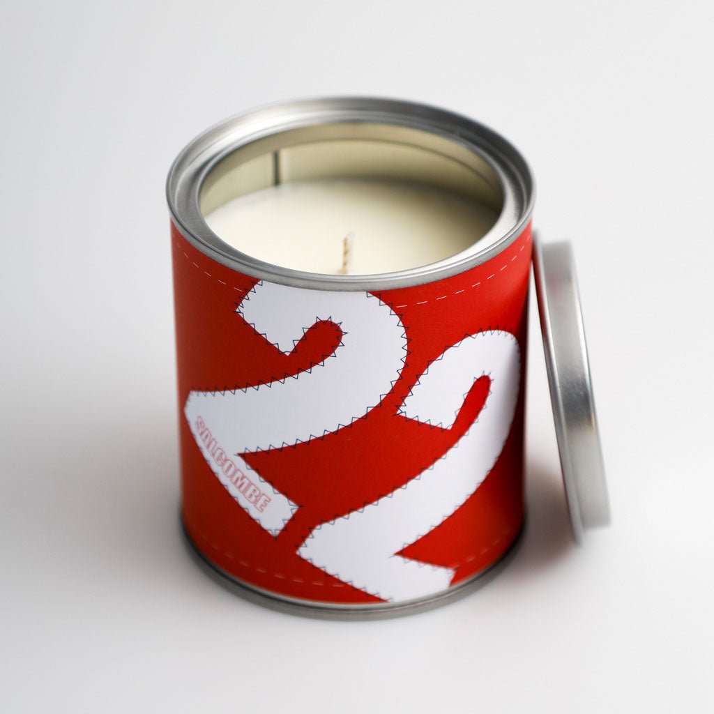 The Salcombe Candle - Signal Red - The Mewstone Candle Co
